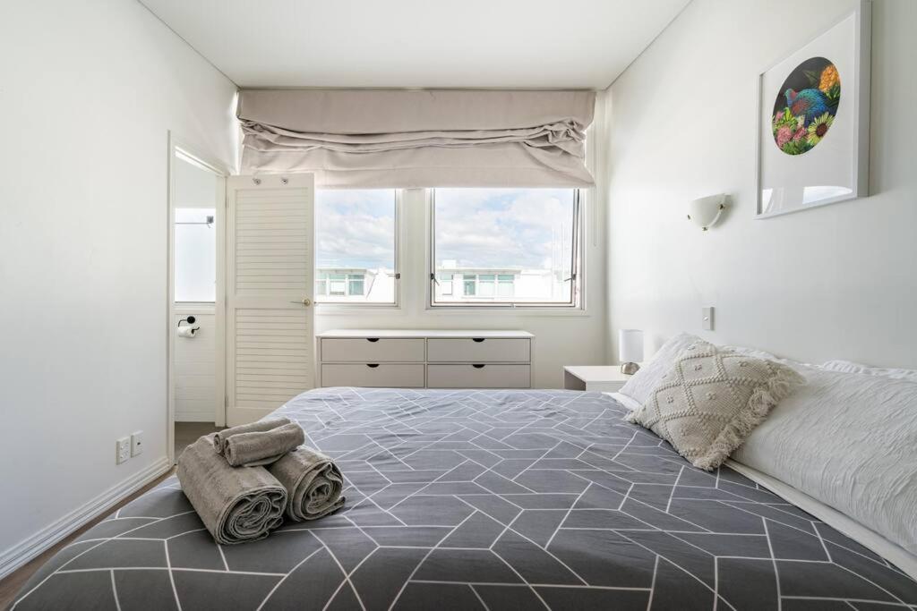 Spacious Penthouse With Spectacular Harbour Views! โอ๊คแลนด์ ภายนอก รูปภาพ